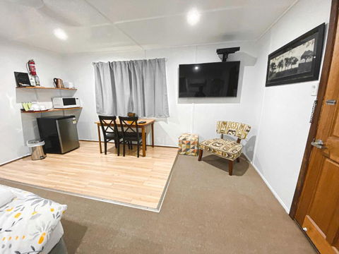 Warrego Hotel Motel Cunnamulla - Sydney 4u 3