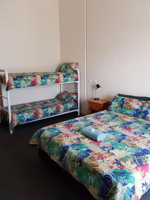 Wentworth Central Motor Inn - Sydney 4u 2