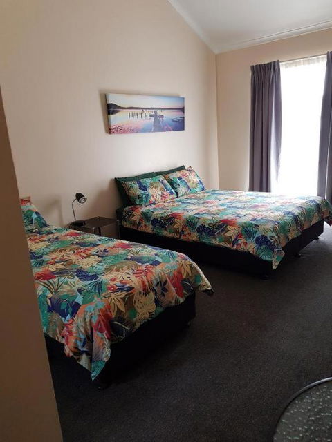 Wentworth Central Motor Inn - Sydney 4u 1