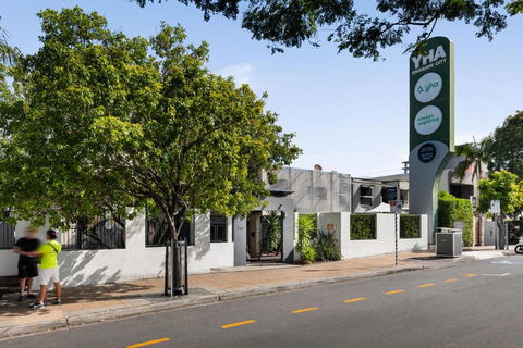 YHA Brisbane City - Accommodation Sydney 1