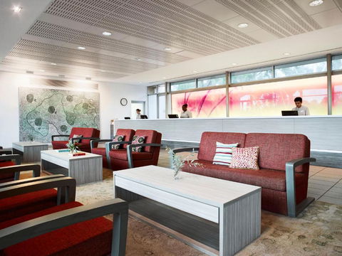 Desert Gardens Hotel - Sydney 4u 2