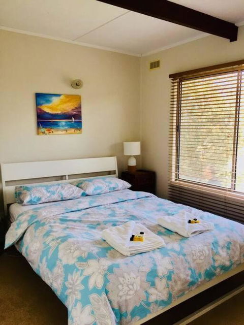 YOLO- Beach-house Views, Near Penguins, Nbn! - Accommodation Sydney 2