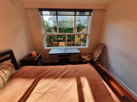 Zen Queendom - Garden View - Accommodation Sydney 0