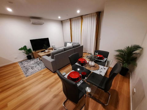 ZMITH Apartment - BROOKE, - Near AIS, GIO Stadium, UC, & Nth - Canberra Hospital - Accommodation Sydney 0