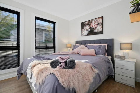 Zoo Villas : Villa Zebra - Central Wynyard - Sydney 4u 3