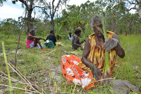 Gay-Wu Woman's 5 Day Yolngu Homeland Tour - Sydney 4u 2