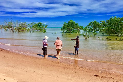 Gay-Wu Woman's 5 Day Yolngu Homeland Tour - Sydney 4u 5