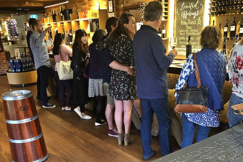 McLaren Vale Winery Small Group Tour With Wine Tasting And Lunch - Sydney 4u 5