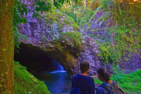 Natural Arch, Rainforest & Volcano Canyon - Private Half Day Tour - Sydney 4u 4