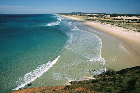 Full-Day Moreton Island 4x4 Sightseeing Tour - Sydney 4u 2