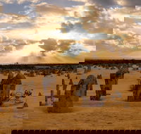 Pinnacle Desert Sunset and Night-time Stargazing Tour from Perth - Sydney 4u