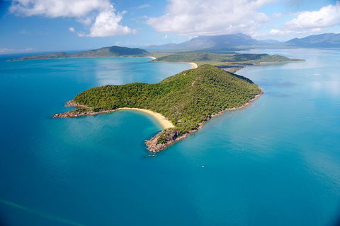 60-Minute Palm Island Scenic Helicopter Flight From Townsville - Sydney 4u 3
