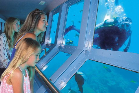 Port Douglas - Cruise And 10 Minute Scenic Flight - Sydney 4u 0