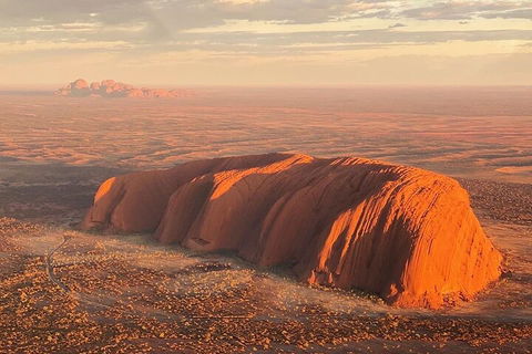 Helicopter Scenic: Extended Uluru & Kata Tjuta - Sydney 4u 1