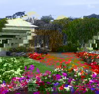 Hobart City Sightseeing Tour Including MONA Admission - Sydney 4u