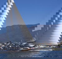 Half-Day Sailing on the Derwent River from Hobart - Sydney 4u