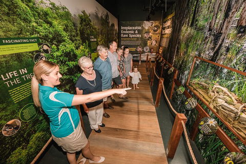 Cairns Aquarium Tour By Twilight With Drink And Appetiser - Accommodation Sydney 2