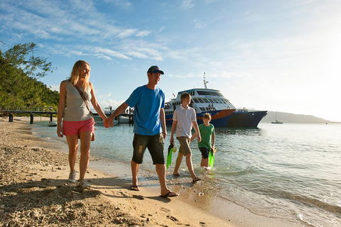 Fitzroy Island Catamaran Transfers From Cairns - Sydney 4u 3