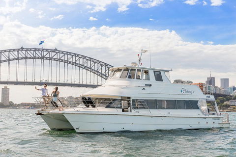 Vivid 90-Minute Sydney Harbour Intimate Catamaran Cruise With Canapes - Sydney 4u 1