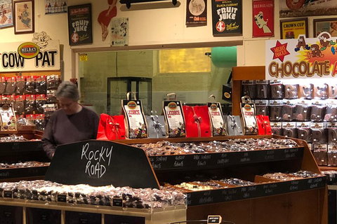 Small Group Adelaide Hills And Hahndorf Hideaway Tour From Adelaide - Sydney Resort 2