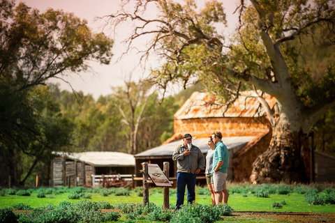 Yura Udnyu - Our Culture, Your Culture (Aboriginal Cultural Walk) - Sydney Resort 0