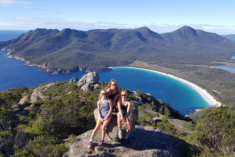 6-Day Tasmanian Explorer Adventure Tour From Hobart - Sydney 4u 1